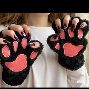 NWOT Cat Paw Gloves